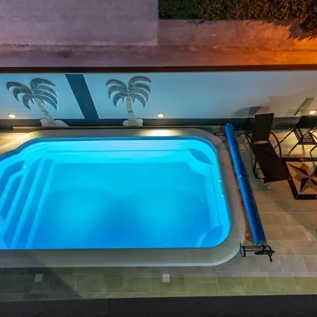 In With Terrace, Air Conditioning, W-lan 3553-4 Apartment Supetar