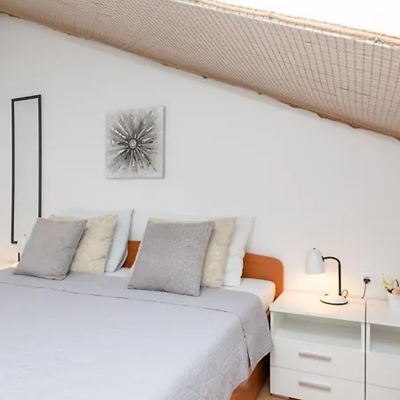 In With Terrace, Air Conditioning, W-lan 3553-4 Apartment *